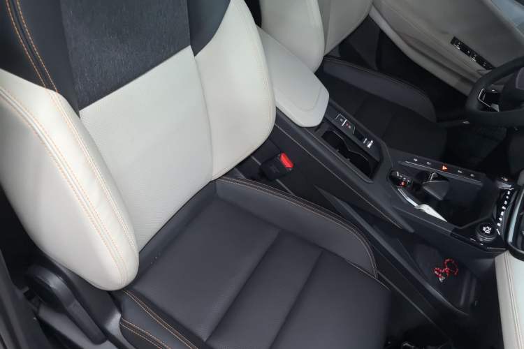 Used Lynk & Co 06 EM-P 2023 1.5T Remix PHEV Pro
