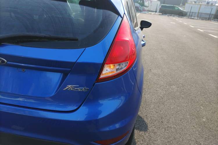 Used Ford Fiesta 2013 Hatchback 1.5L Manual Fashion Edition