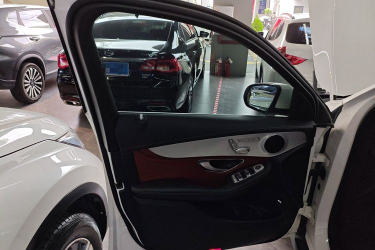 Used Mercedes-Benz GLC 2020 GLC 260 L 4MATIC Dynamic Model
