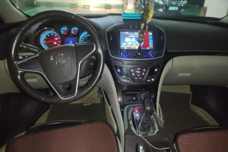 Used Buick Regal 2015 2.0L Leading Fashion Edition
