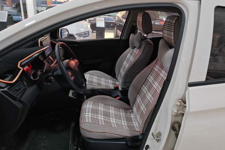 Used Baojun 310 2016 1.2L manual Comfort trim level
