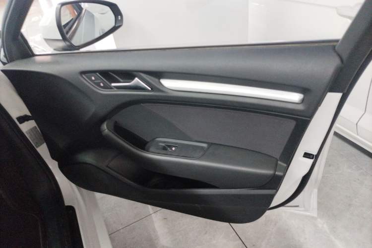 Used Audi A3 2016 Limousine 35 TFSI Prestige Edition
