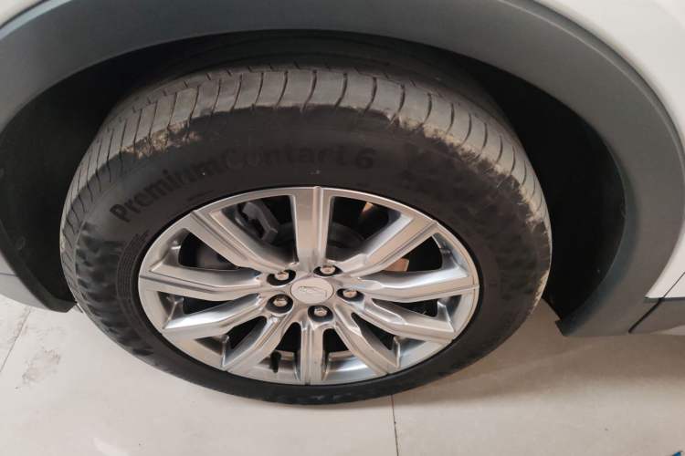 Used Cadillac XT4 2020 28T Two-Wheel-Drive Leading Version
