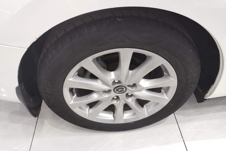 Used Mazda Atenza 2014 2.0L Blue Sky Luxury Edition