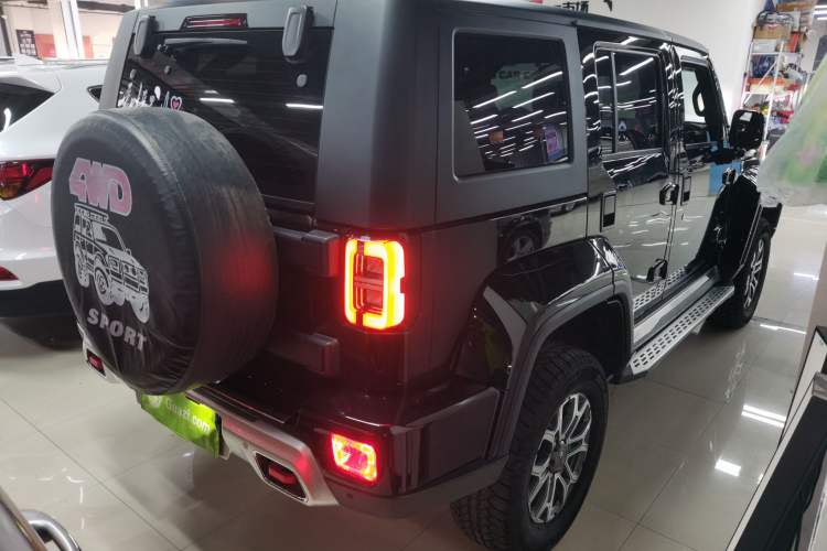 Used BAIC Off-Road BJ40 2023 2.0T Automatic Four-Wheel Drive Urban Hunter Edition Chivalrous Type