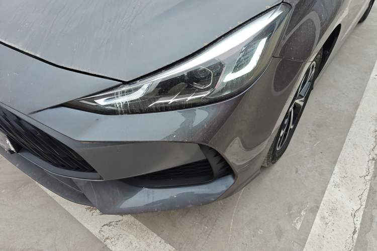 Used MG 5 2022 180 DVVT CVT Youth Luxury Edition
