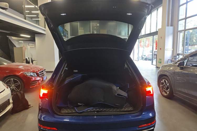 Used Audi Q3 2020 40 TFSI Fashion Dynamic Model