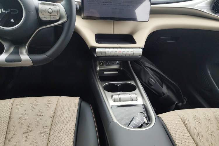 Used BYD Dolphin 2025 420km Free Edition
