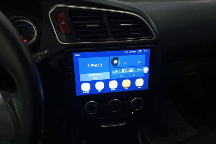 Used Soueast V3 Lingyue 2015 1.5L AMT Happiness Edition