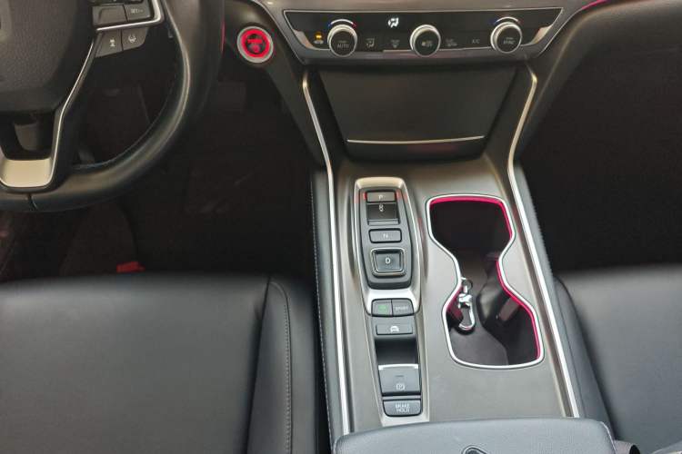 Used Honda Accord 2018 Rui Hybrid 2.0L Rui Ling Edition China VI
