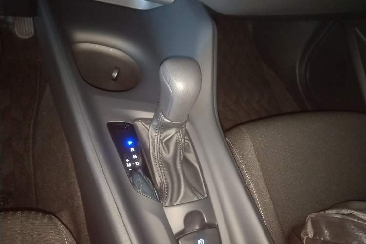 Used Toyota IZOA 2021 2.0L Enjoy Edition