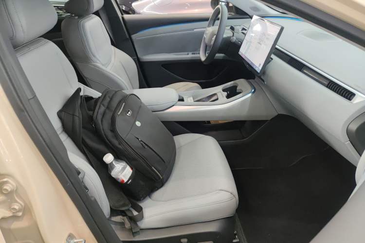 Used XPeng MONA M03 2024 620 with Ultra-Long Range
