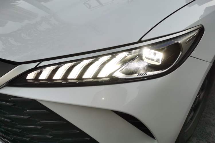 Used BYD Qin PLUS 2025 DM-i Smart Drive 55KM Leading Model
