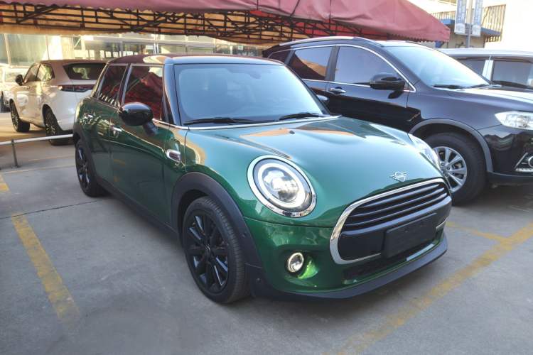 Used  MINI 2021 1.5T COOPER Artist Five-Door Edition
