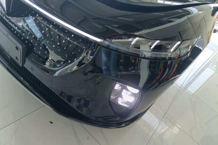 Used VOYAH COURAGE 2024 Four-Wheel Drive Global Edition