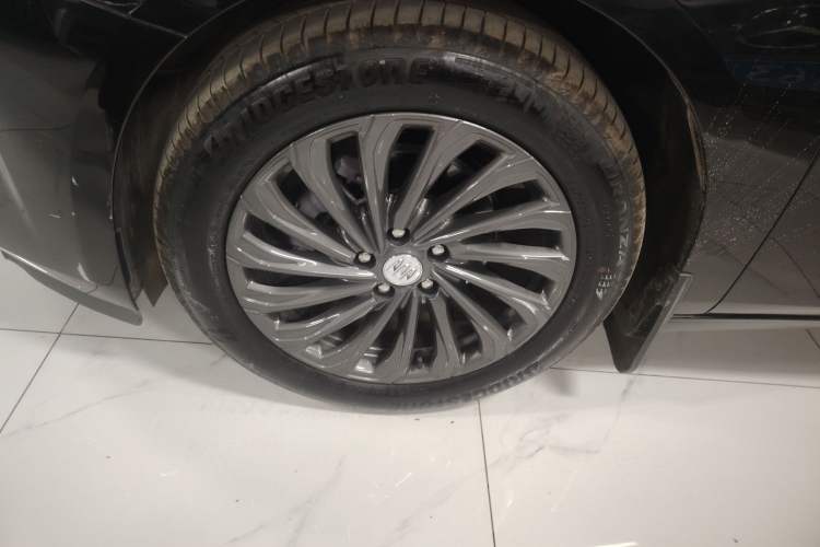 Used Buick LaCrosse 2025 28T Platinum Edition
