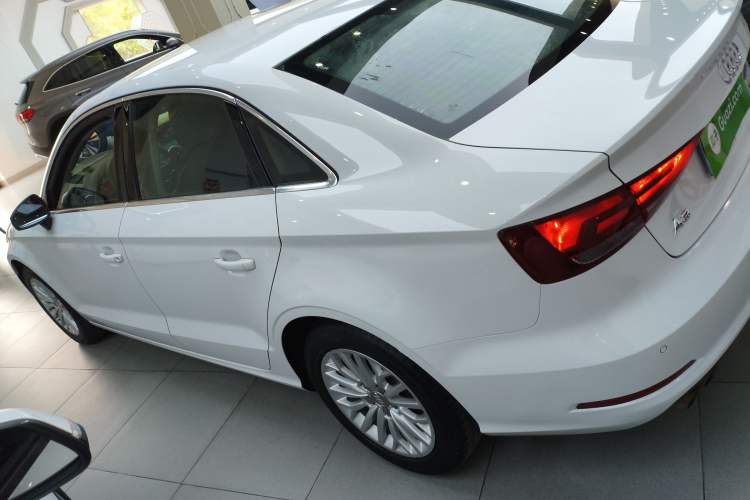 Used Audi A3 2016 Limousine 35 TFSI Ambition Edition
