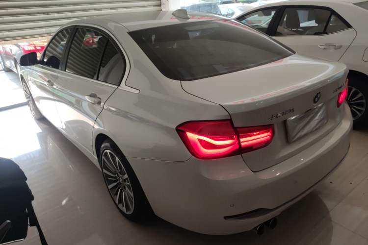 Used BMW 3 Series 2019 320Li Fashion Model
