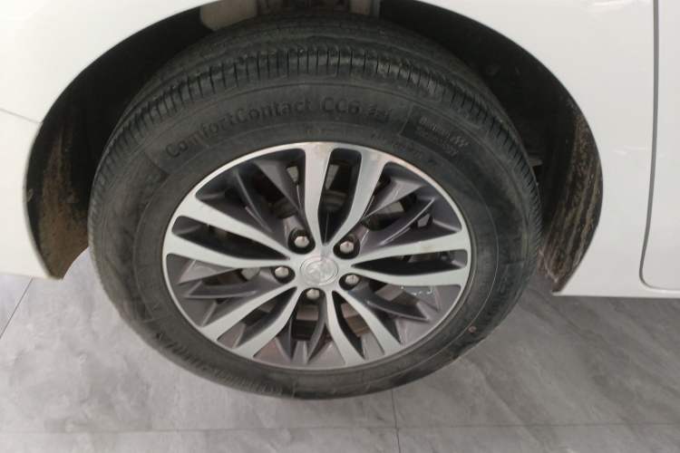 Used Buick GL8 2022 ES Landtrek 653T Comfort Edition
