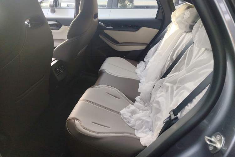 Used BYD Qin PLUS 2024 HONOR Edition DM-i 55KM Leading Model
