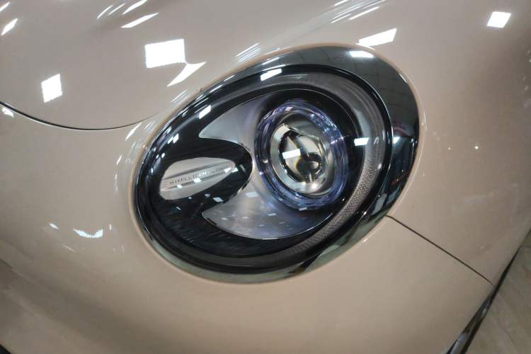 Used ORA Good Cat 2023 401 km Standard Range Prestige Version Lithium Iron Phosphate
