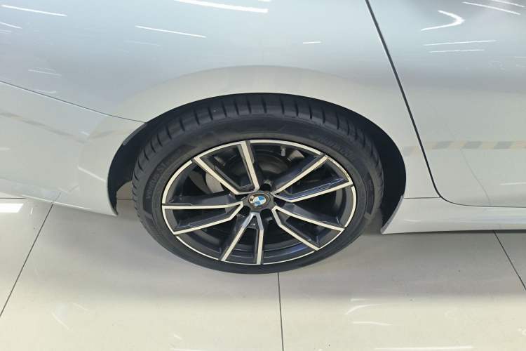 Used BMW 3 Series 2021 Second Facelift 325Li M Sport Package
