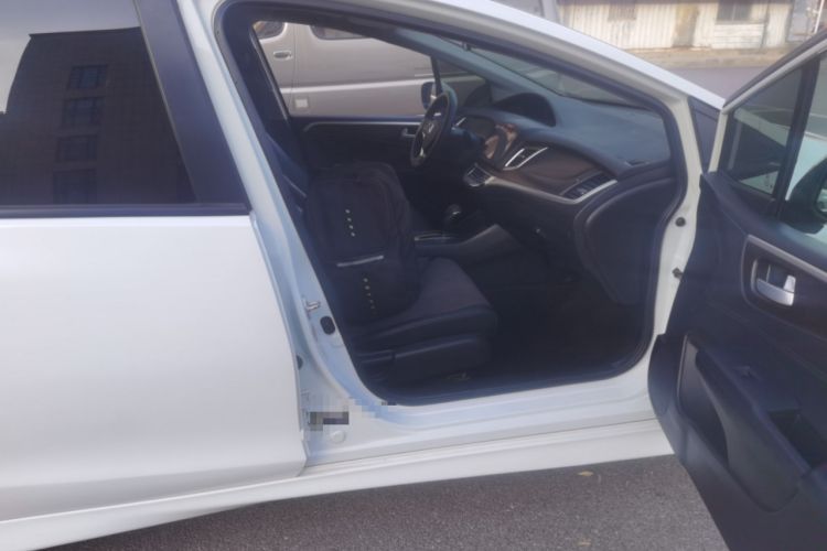 Used Honda Jade 2016 1.8L Automatic Comfort Elite Version 5 Seats
