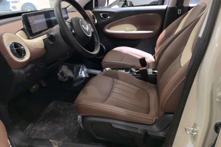 Used Wuling Bingo 2024 333 km Enjoyment Version
