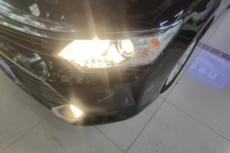 Used Toyota Camry 2015 2.0G Premier Edition
