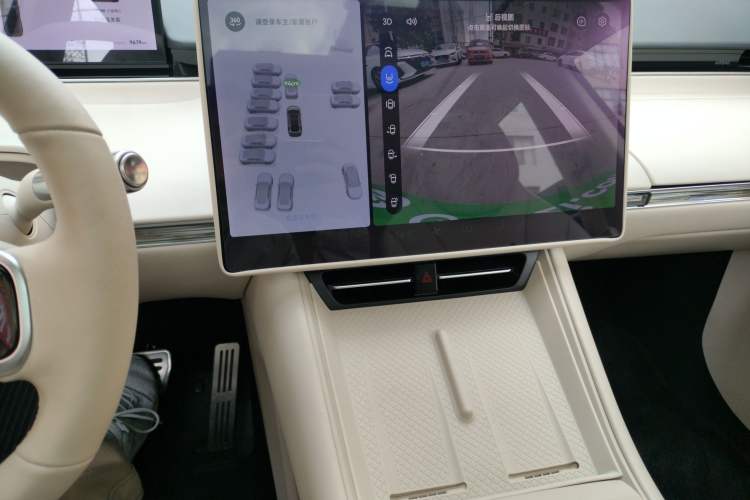 Used Hima Luxeed R7 2024 Pure Electric 667km Pro