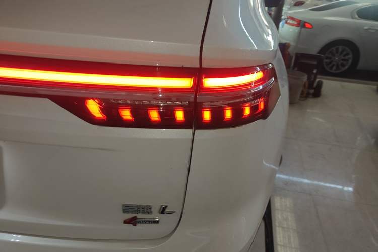 Used Geely Auto Monjaro L 2021 2.0TD High-Power Automatic All-Wheel Drive Luxury Version
