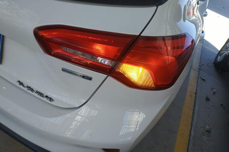 Used Ford Focus 2021 Hatchback EcoBoost 180 Automatic Titanium Edition