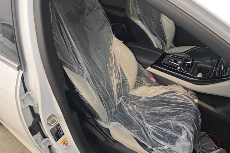 Used BYD Qin PLUS 2021 DM-i 120KM Prestige Model
