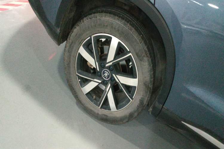 Used BYD Song Pro New Energy 2023 Champion Edition DM-i 71KM Navigation Model
