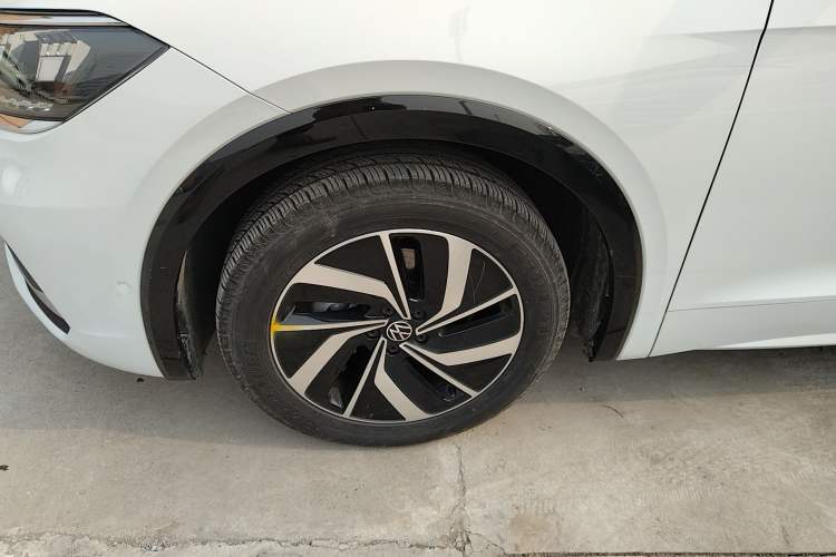 Used Volkswagen Viloran 2024 330TSI Luxury Edition