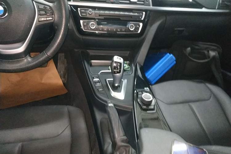 Used BMW 3 Series 2017 318Li Fashion Model
