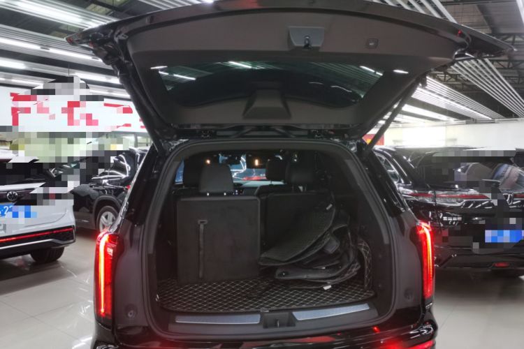 Used Cadillac XT6 2022 2.0T Six-Seater Four-Wheel-Drive Luxury Version