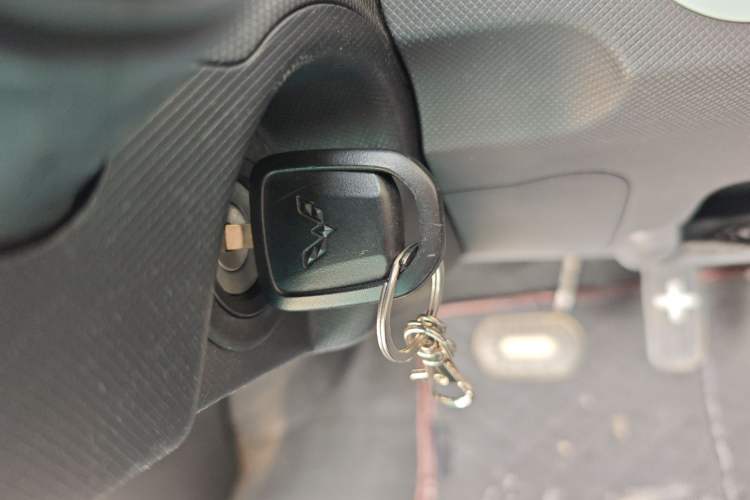 Used Wuling Hongguang MINIEV 2022 Macaron Premium Model – Lithium Iron Phosphate
