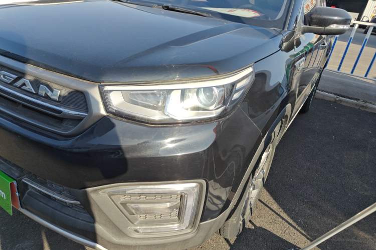 Used Changan CS55 2017 1.5T Manual Colorful Edition
