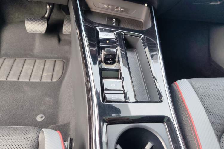 Used Volkswagen Lamando 2024 Lavida L 280TSI DSG Cool & Spicy Edition