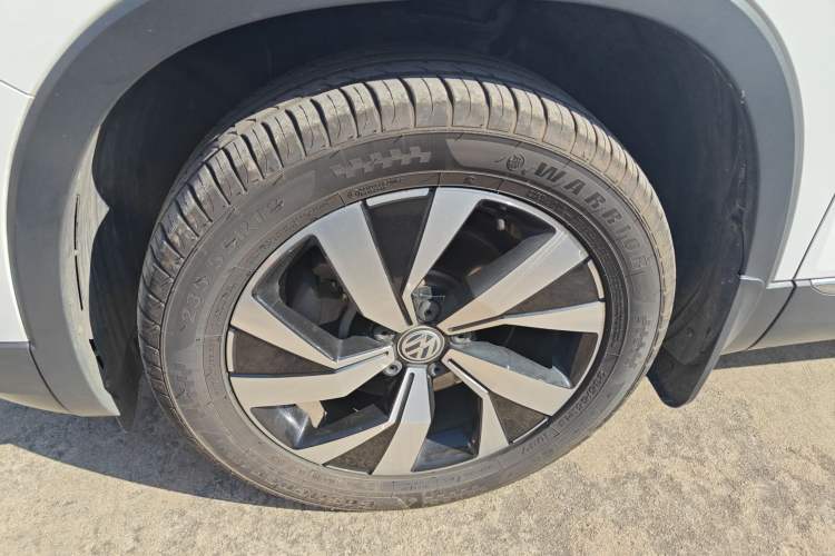 Used Volkswagen Tayron 2020 330TSI Two-Wheel Drive Luxury Smart Connectivity Version