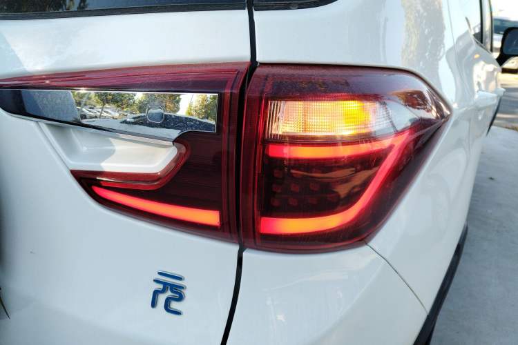 Used BYD Yuan New Energy 2019 EV360 Smart Connect Leading Model