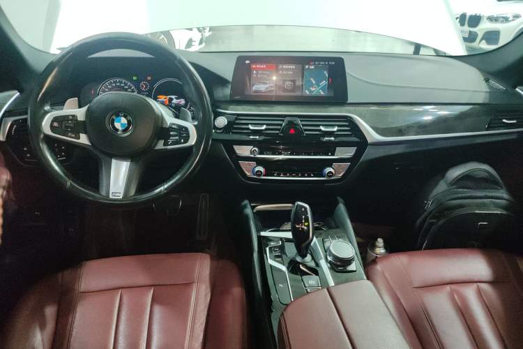 Used BMW 5 Series 2018 Restyled 530Li Leading Edition M Sport Package