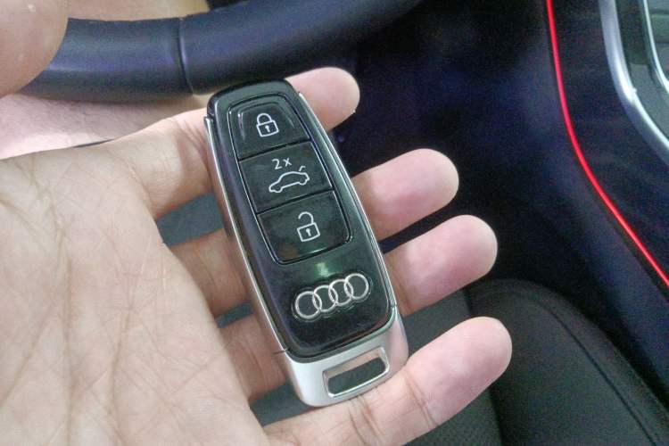 Used Audi A8 2022 A8L 50 TFSI quattro Comfort Edition Collector's Model
