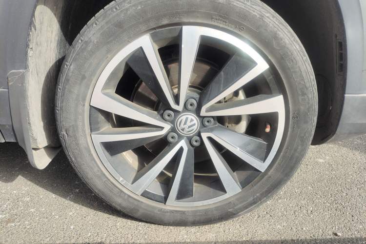 Used Volkswagen Tharu 2020 Restyled 330TSI Four-Wheel Drive Luxury Edition China VI Standard
