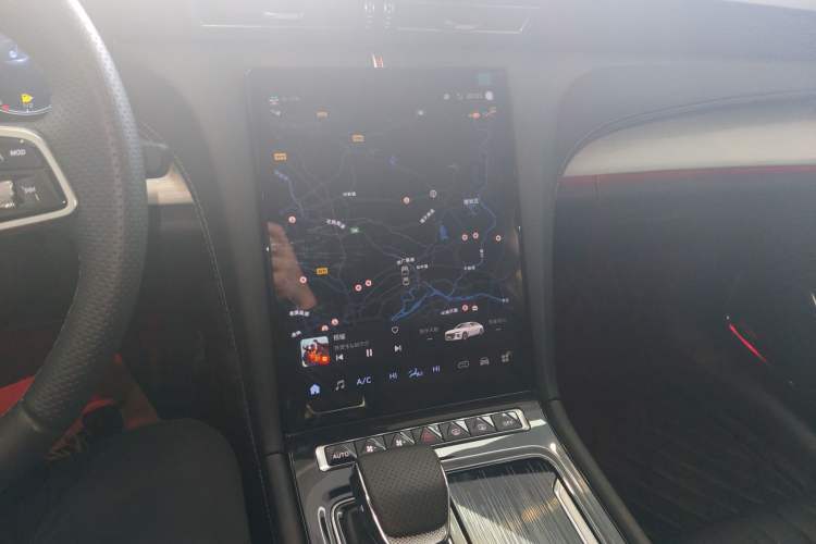 Used Hongqi H5 2025 2.0T Automatic Flagship 500 000-Vehicle Commemorative Edition
