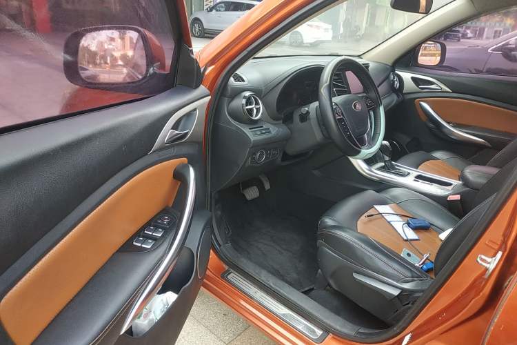 Used BYD Song 2016 GaiShi Edition 1.5TID Automatic Elite Model
