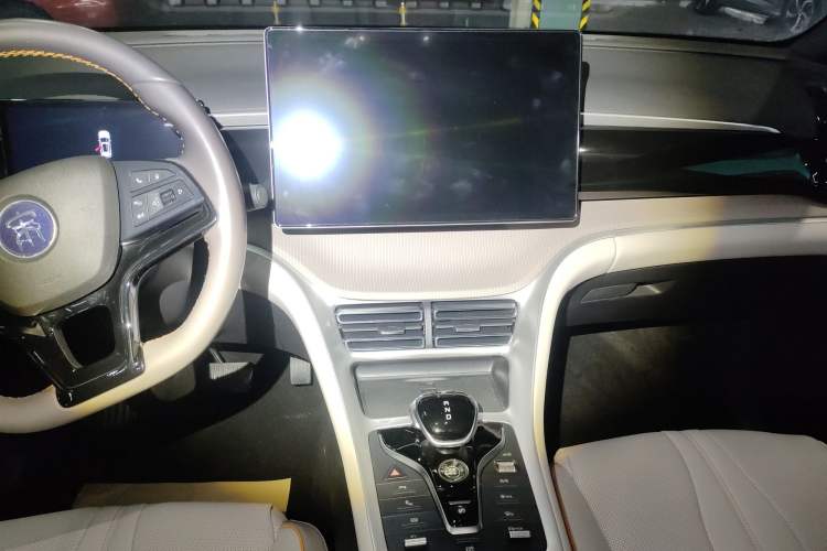 Used BYD Song Pro New Energy 2024 HONOR Edition DM-i 110KM Excellence Model