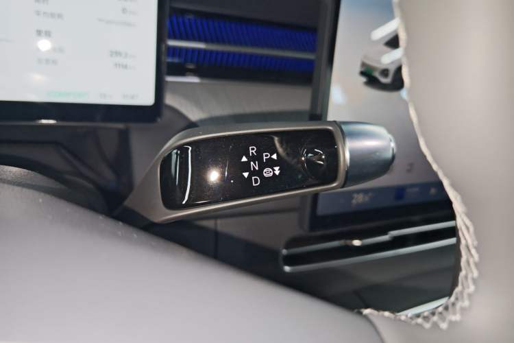 Used XPeng G6 2025 625 Long-Range Max Tech Edition
