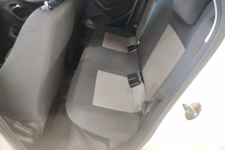 Used Volkswagen Polo 2016 1.4L Manual Fashion Model
